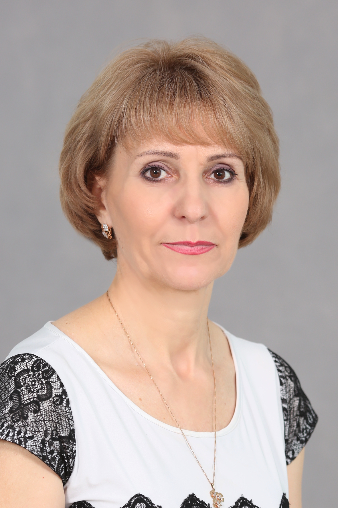 Степанова Елена Владимировна.